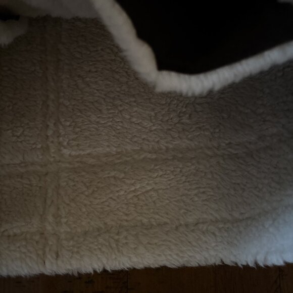 offline by aerie Heavy Brown Faux Leather Sherpa Vest Size Large - Picture 9 of 9